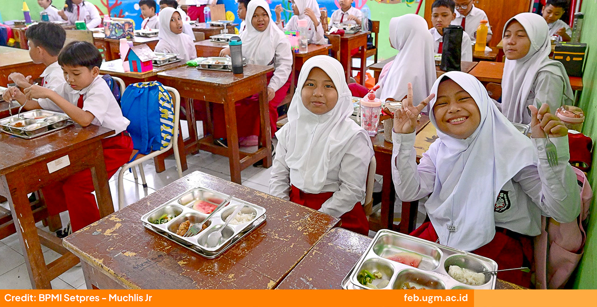 Ekonom Fakultas Ekonomika dan Bisnis Universitas Gadjah Mada Sebut Makan Bergizi Gratis (MBG) Berpotensi Bermanfaat, tapi Harus Tepat Sasaran