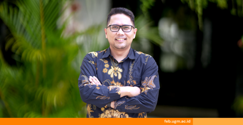 Wisnu Setiadi Nugroho, Kepala BK EQUITAS FEB UGM dan penulis artikel garis kemiskinan Indonesia