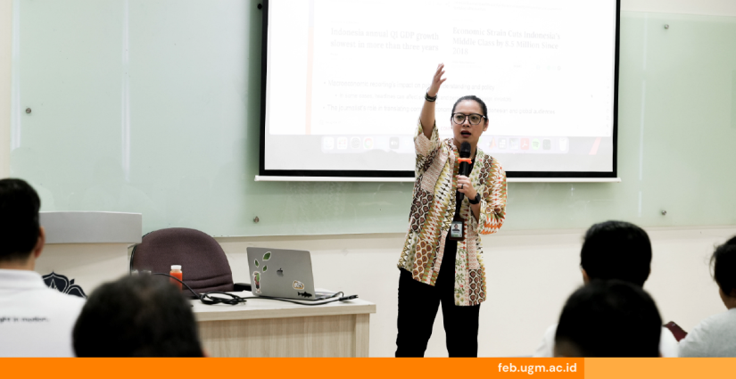 Sekar Utami dari FEB UGM menjelaskan bahwa kenaikan harga di daerah tidak bisa dijadikan acuan untuk menggambarkan kondisi ekonomi nasional.