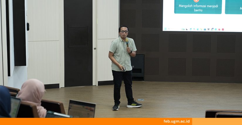 Pelatihan Penulisan Berita Humas FEB UGM membekali staf dengan keterampilan jurnalistik untuk memperkuat citra institusi di era digital.