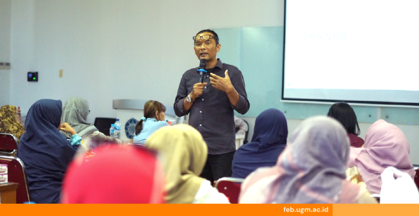 Bidang Kajian Kewirausahaan, Inovasi, dan UMKM FEB Gelar Pelatihan Fotografi Bagi UMKM