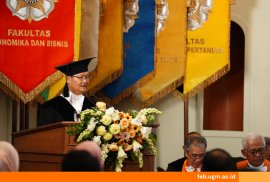 Pengukuhan Guru Besar Gugup Kismono