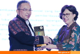 Alumni FEB Raih Alumni Awards UGM 2025