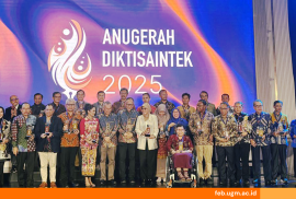 Wuri Handayani di Anugerah Diktisaintek 2025