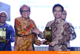 Prof. Wakhid Insan Berprestasi UGM 2025