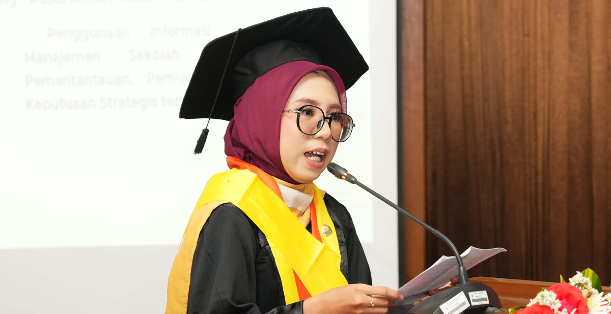 Anawinta Choirunnisa - Wisudawan Terbaik Program Fast Track MSi Akuntansi