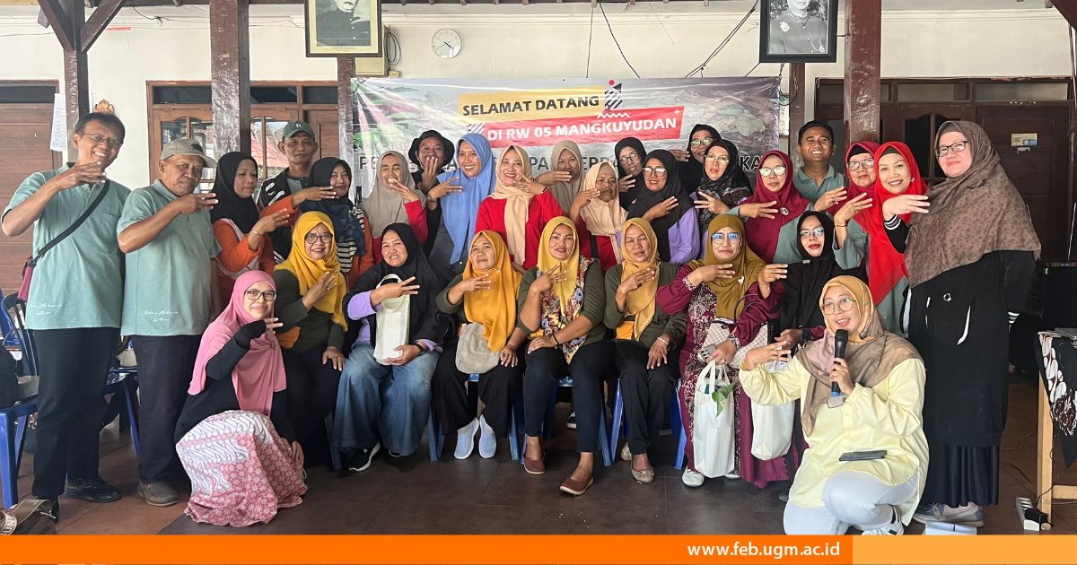 FEB UGM Ajak Warga Grojogan Bantul Belajar Pengelolaan Sampah Berbasis Masyarakat
