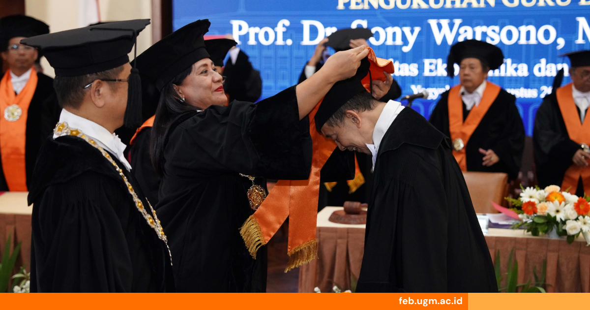 Pengukuhan Prof. Sony Warsono, MAFIS, Ph.D., CA., Ak.