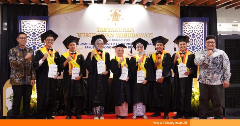 Wisudawan pascasarjana FEB UGM